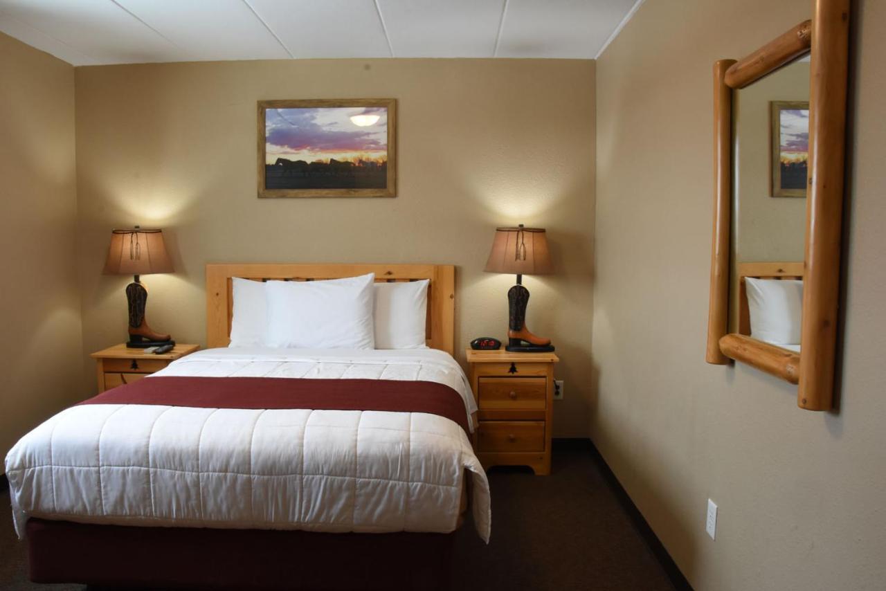 Woodside Dells Hotel & Suites ウィスコンシン デルズ エクステリア 写真