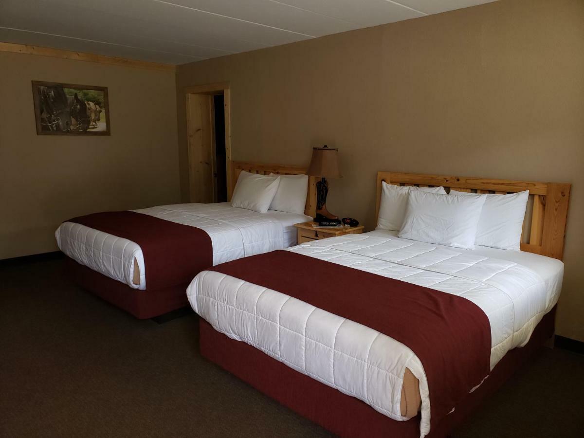Woodside Dells Hotel & Suites ウィスコンシン デルズ エクステリア 写真